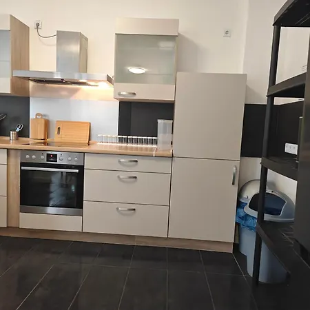 Work And Iam 130qm 4 Schlafzimmer,9x Einzel Bett, Neu Modernisiert 아파트 플레텐베르크