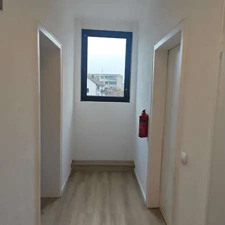 Work And Iam 130qm 4 Schlafzimmer,9x Einzel Bett, Neu Modernisiert 아파트 플레텐베르크