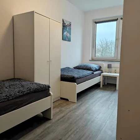 Work And Iam 130qm 4 Schlafzimmer,9x Einzel Bett, Neu Modernisiert 플레텐베르크