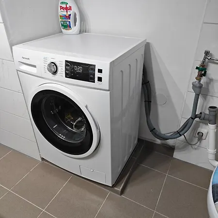 Work And Iam 130qm 4 Schlafzimmer,9x Einzel Bett, Neu Modernisiert * 플레텐베르크