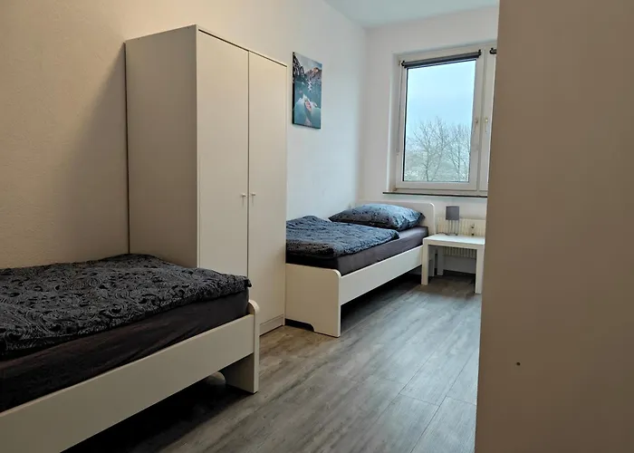 Work And Iam 130qm 4 Schlafzimmer,9x Einzel Bett, Neu Modernisiert Plettenberg