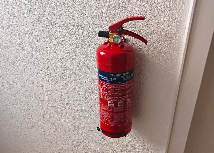 Work And Iam 130qm 4 Schlafzimmer,9x Einzel Bett, Neu Modernisiert